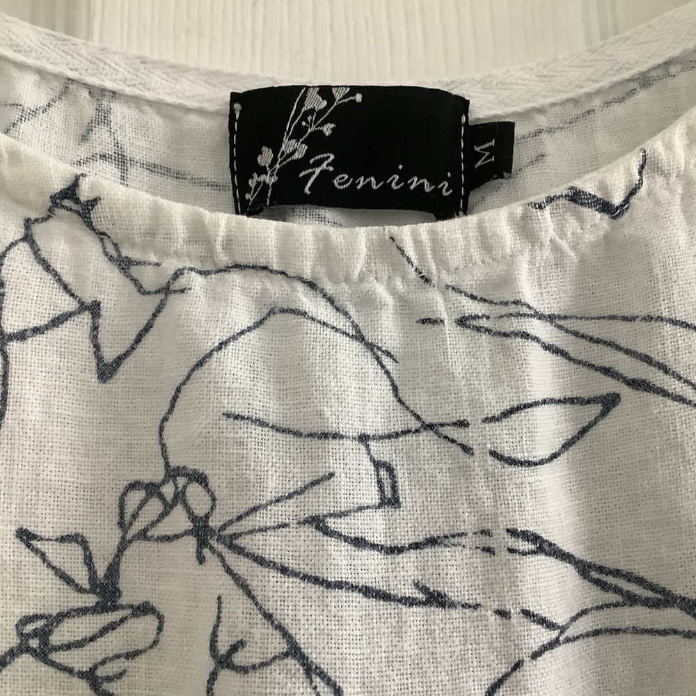 Woman’s sleeveless linen dress by “Fenini”. - Picture 4 of 4